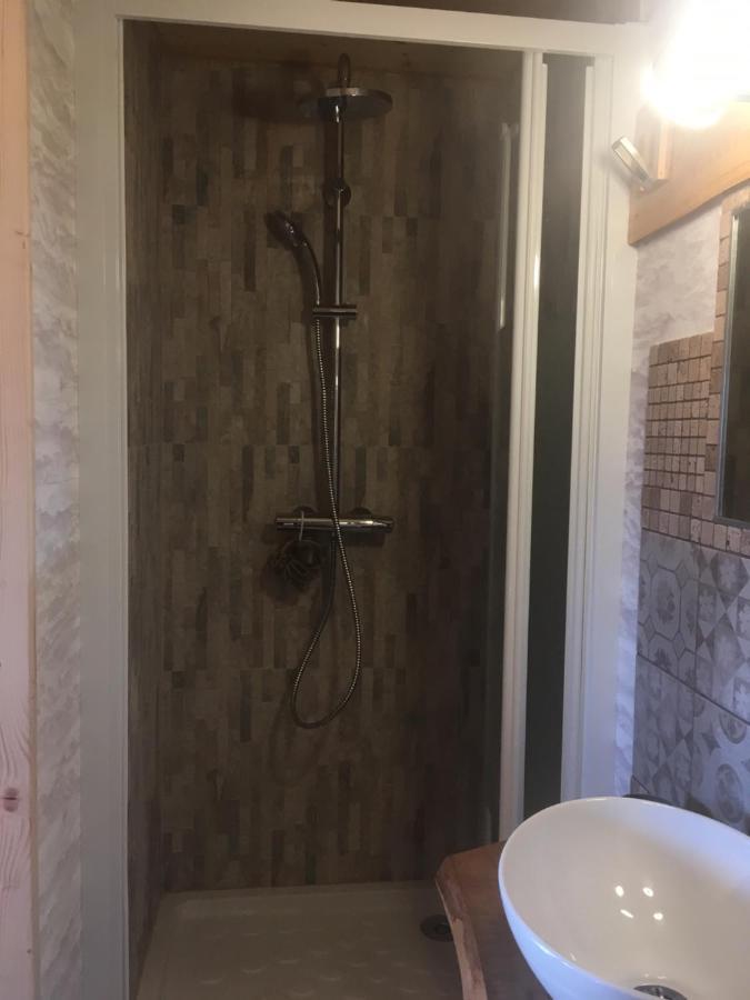 La Gravinette Bed & Breakfast Cruet Екстериор снимка
